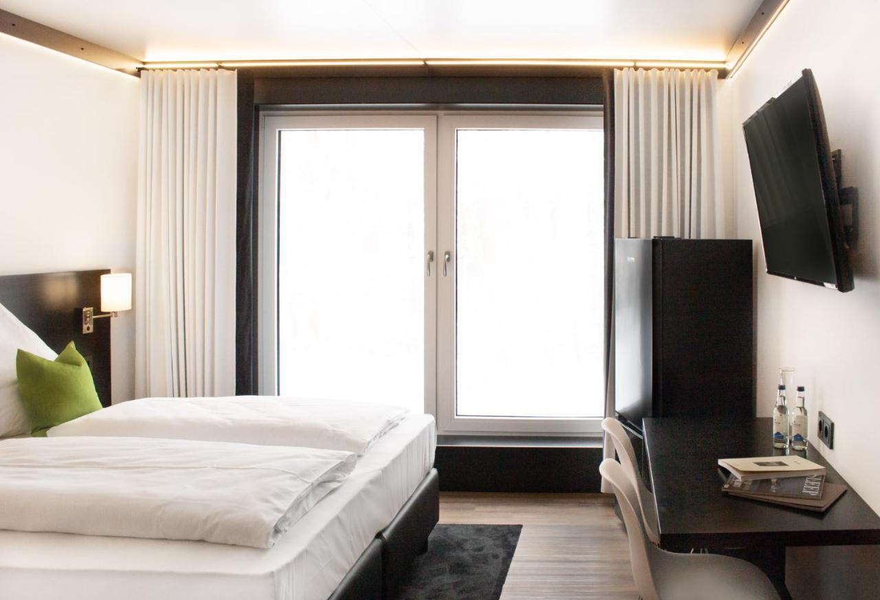 Pfu Hotel By Wmm Hotels Пфунгщад Екстериор снимка